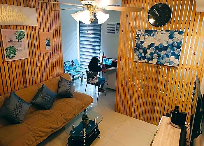 Hotel Daniel's Rendezvous Crib Manila