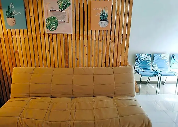 Daniel's Rendezvous Crib Hotel