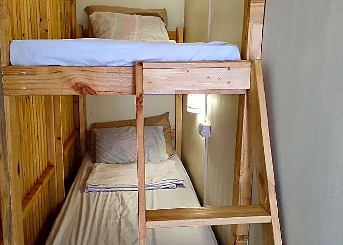 Daniel's Rendezvous Crib